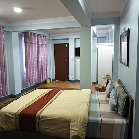 Hotel Pristine Катманду Екстериор снимка