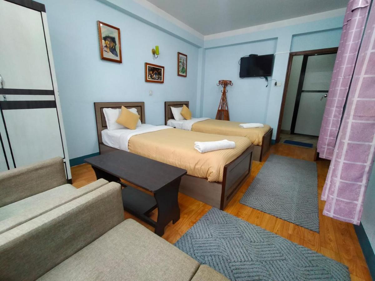 Hotel Pristine Катманду Екстериор снимка
