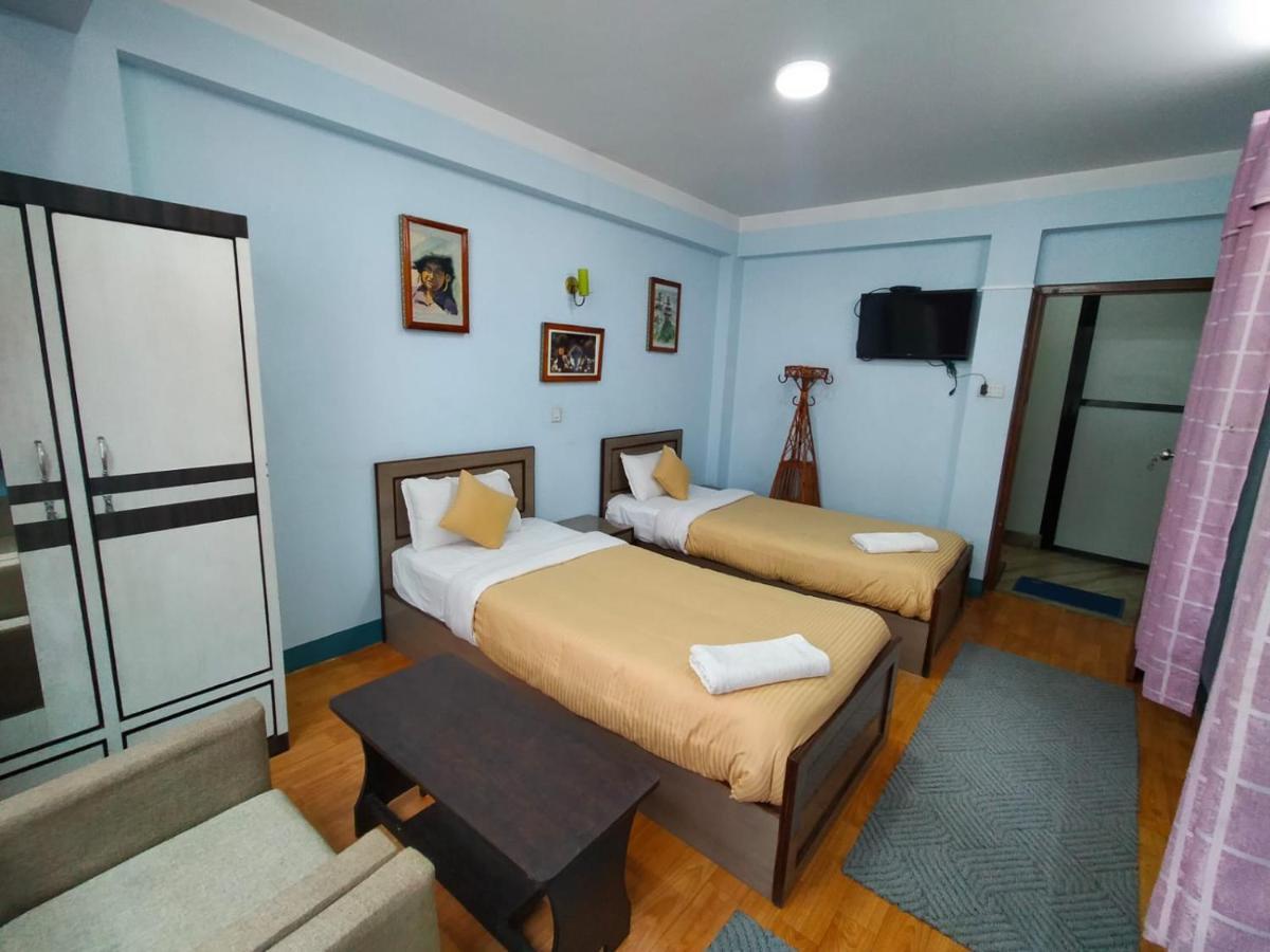 Hotel Pristine Катманду Екстериор снимка