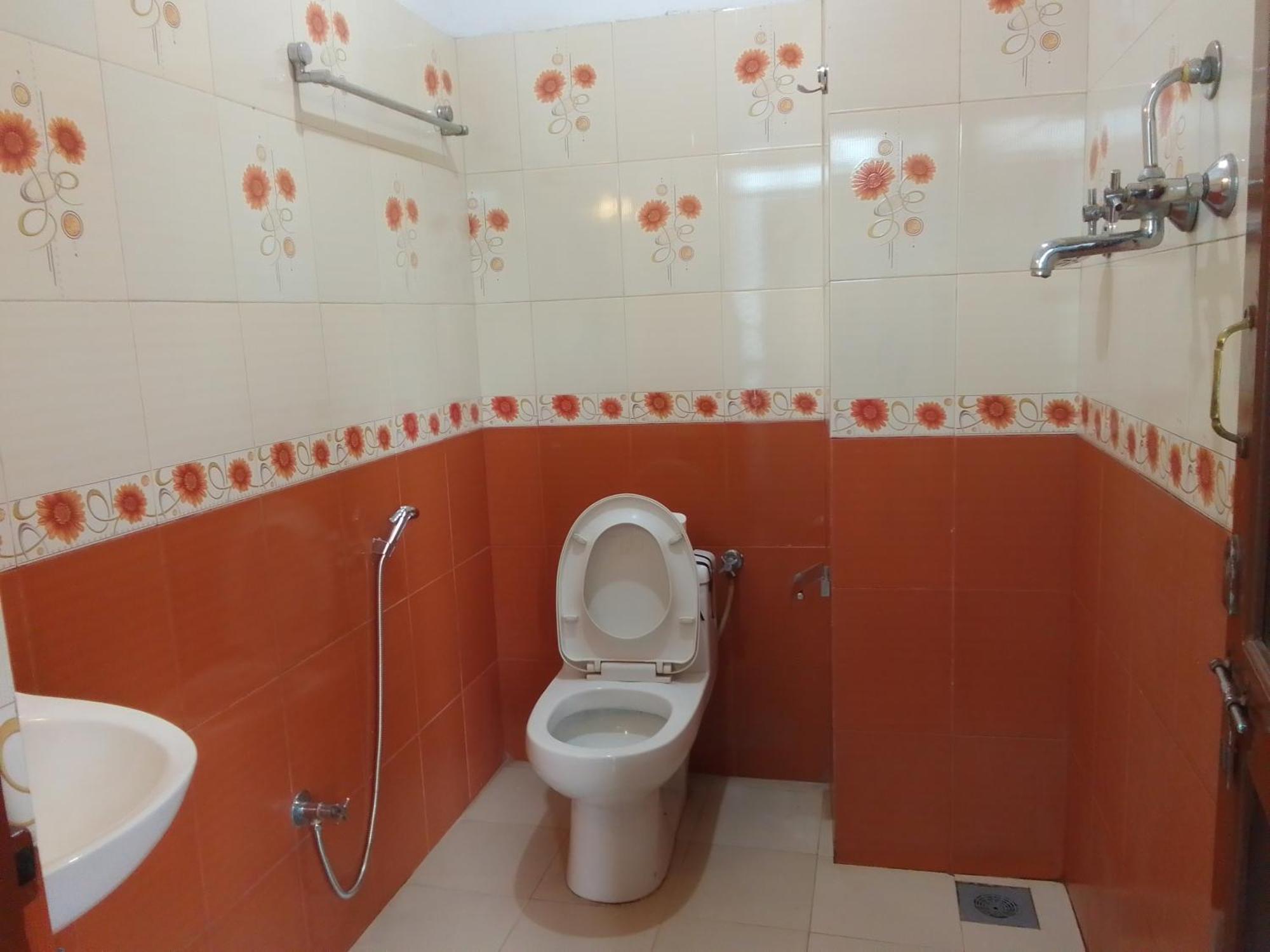Hotel Pristine Катманду Екстериор снимка