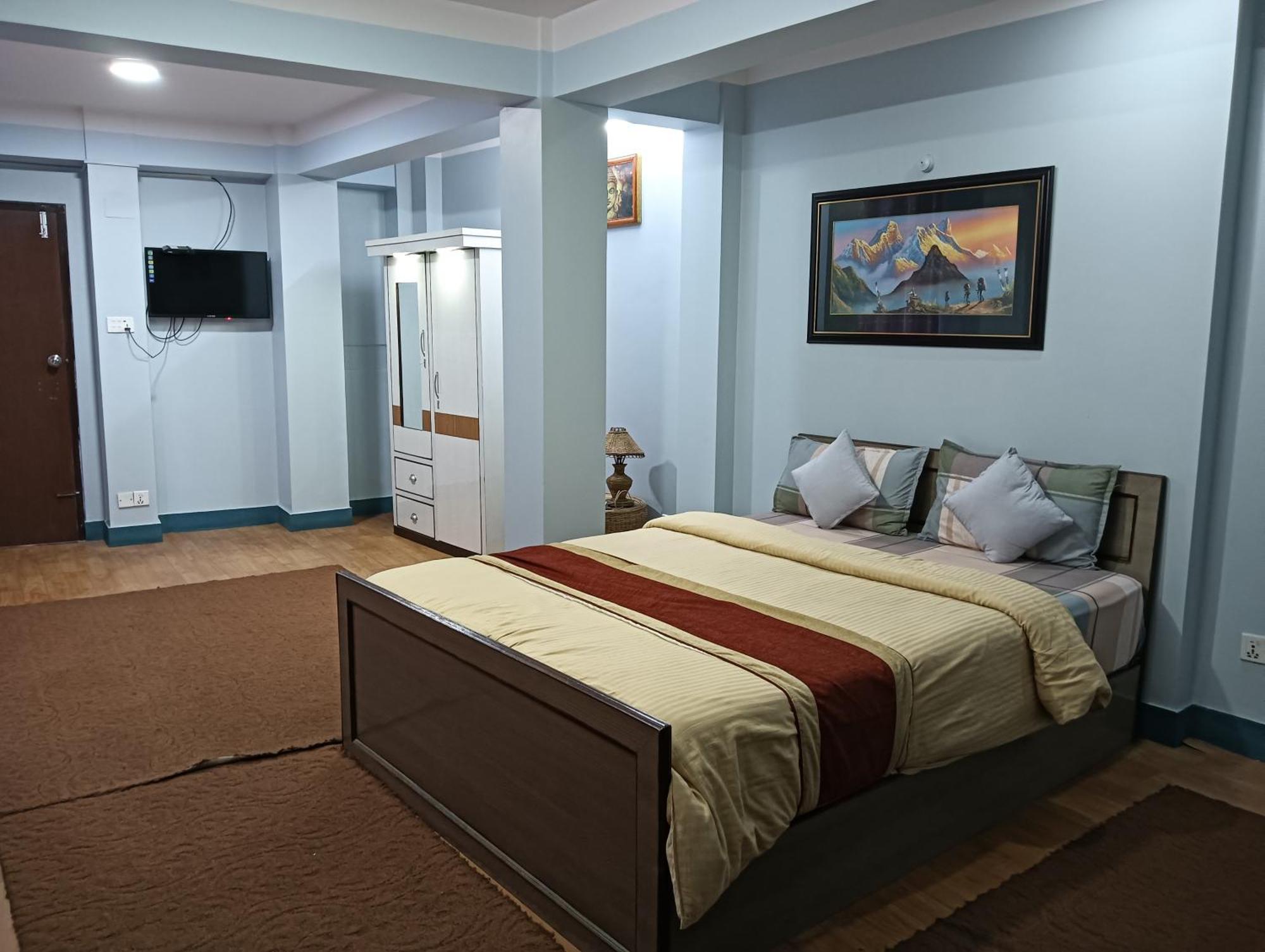 Hotel Pristine Катманду Екстериор снимка